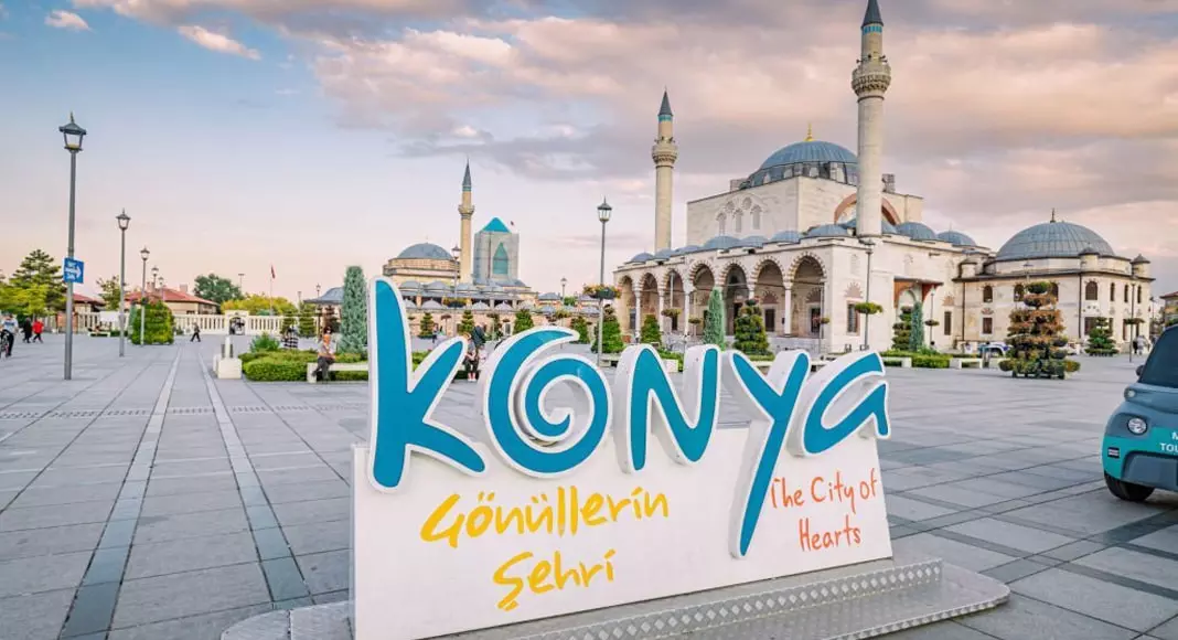 تور بزرگ قونیه زمینی 9 روزه ویژه آذر ماه (29_21)